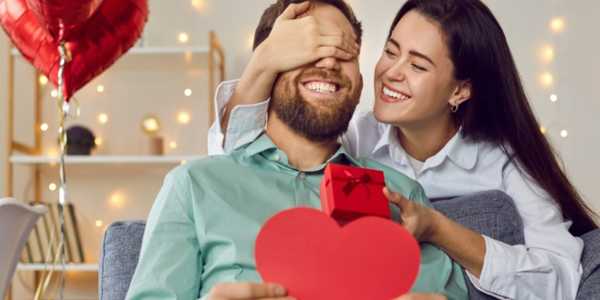 Unforgettable Valentine's Day Gifts For Every Relationship Stage