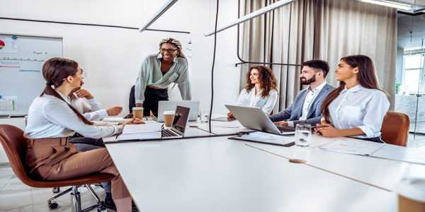 How Career Training Transforms Beginners Into Industry Experts